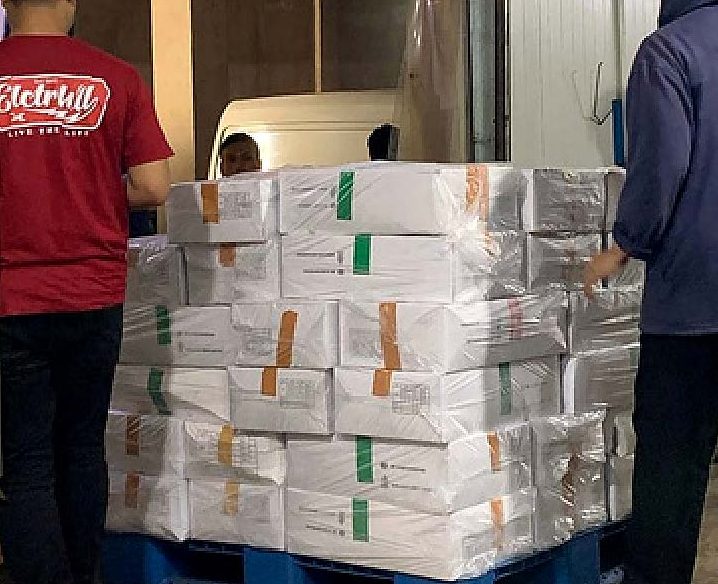 Tumpukan kardus fillet dori di gudang Muara Baru